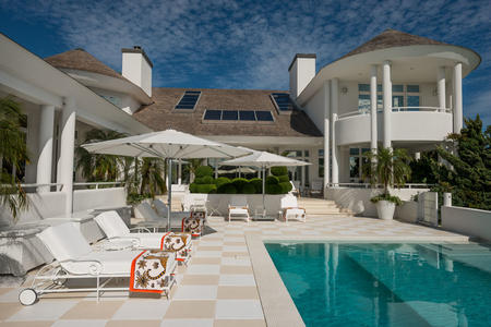 SQUABBLE LANE RESIDENCE | SOUTHAMPTON, NY