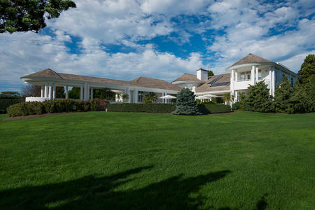 SQUABBLE LANE RESIDENCE | SOUTHAMPTON, NY